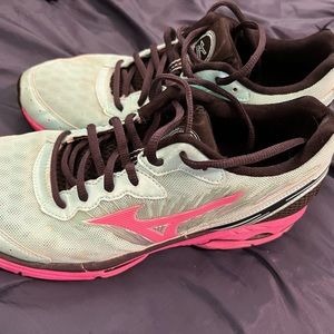 Mizuno Wave Rider 16 Dynamotion fit sneakers size. 8.5